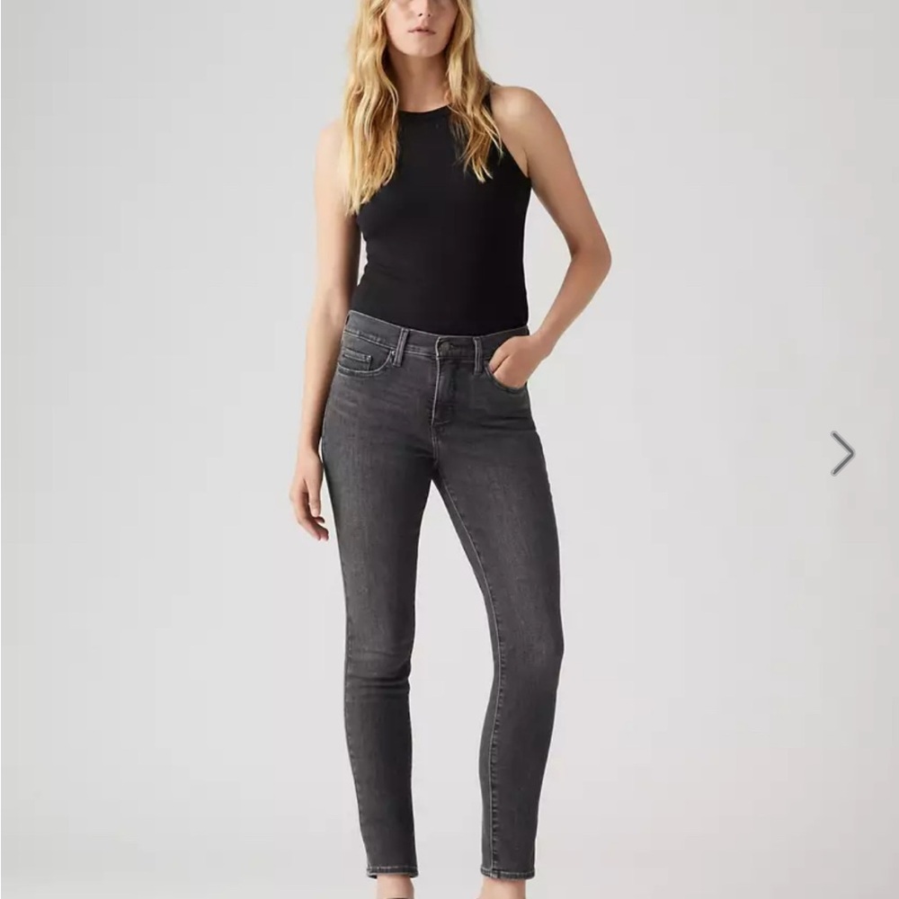 Women's Levi’s Black 711 Skinny Jeans